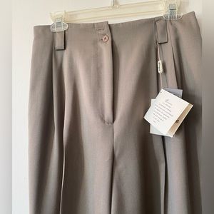 Women’s Verrazano Pants  100% wool Size 12 Color - Taupe